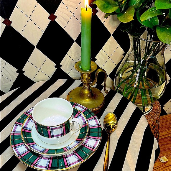 Minton Tartan Royale Trio: Cup, Saucer & Bread Plate – Sophisticated - Picture 14 of 14